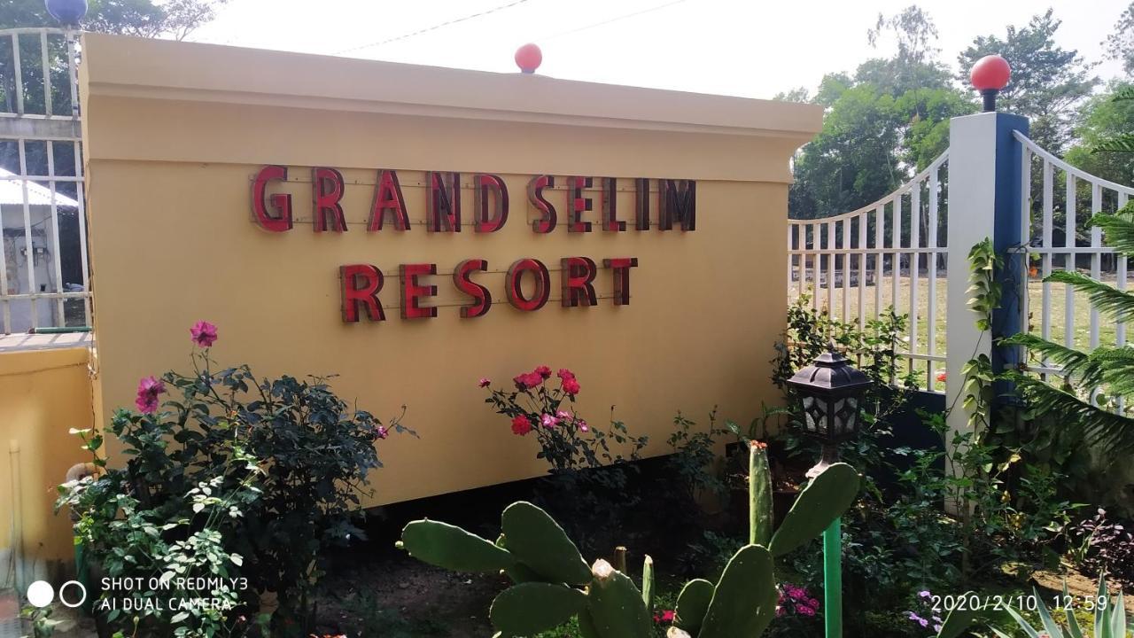 Grand Selim Resort & Tour - Gsrt Sreemangal Exterior photo
